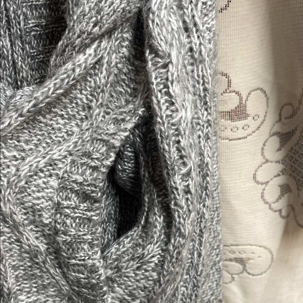 Faded Glory Women's Gray Cable Knit Cardigan - Picture 4 of 8